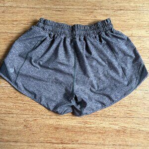 Lululemon Hotty Hot Short Sz 4 - 4" Heather Gray Lined